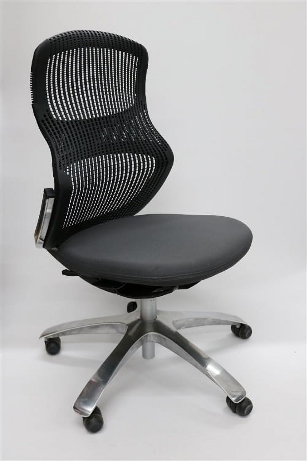 Knoll Generation Chair Review