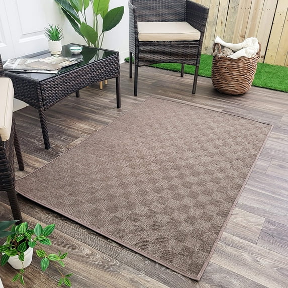Koeckritz Rugs 4'x7' Espresso Patchwork Indoor/Outdoor Rug Soft, Durable & Easy to Clean
