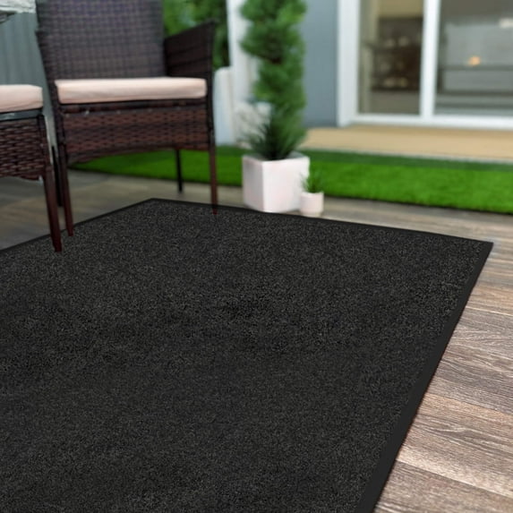 Koeckritz Rugs Economical 10' Round Black Area Rug, Soft & Durable for Indoors/Outdoors