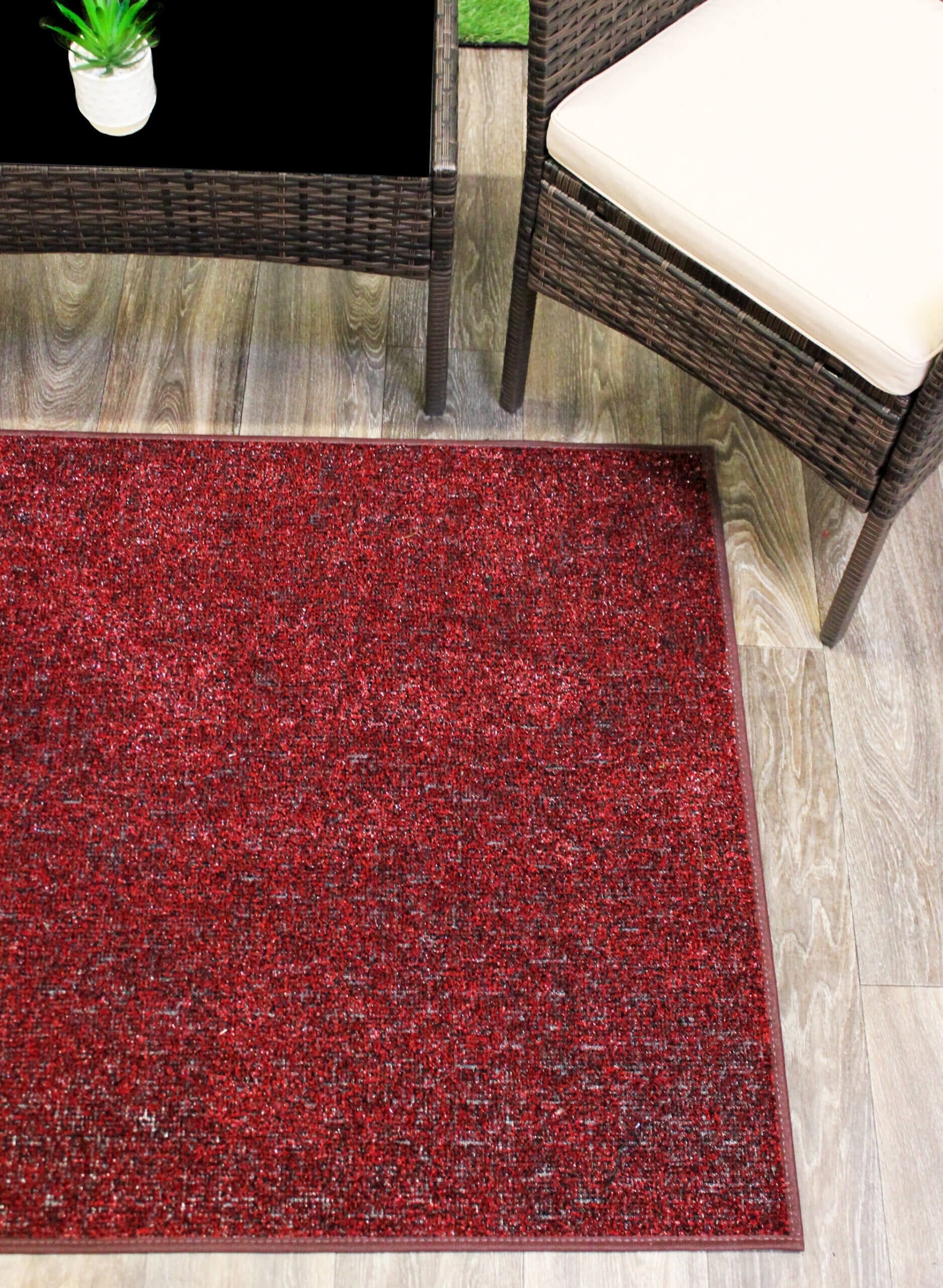 Koeckritz Rugs Red Black Indoor/Outdoor Artificial Grass Rug, 3'x16 ...