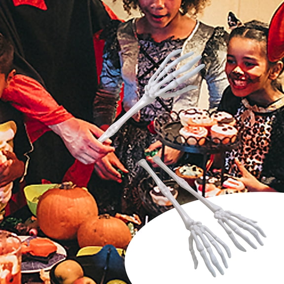 Konghyp 2Pcs Halloween Stirring Spoon Hands, Skeleton Tongs for Halloween Party, Unique Garden Decoration, Fun Serving Utensils for Halloween Gatherings, Creative Kitchen Accessories