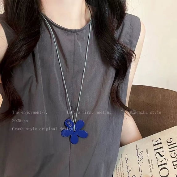 Korean-style irregular metal heart necklace for women, high-end, elegant, simple and versatile accessory choker