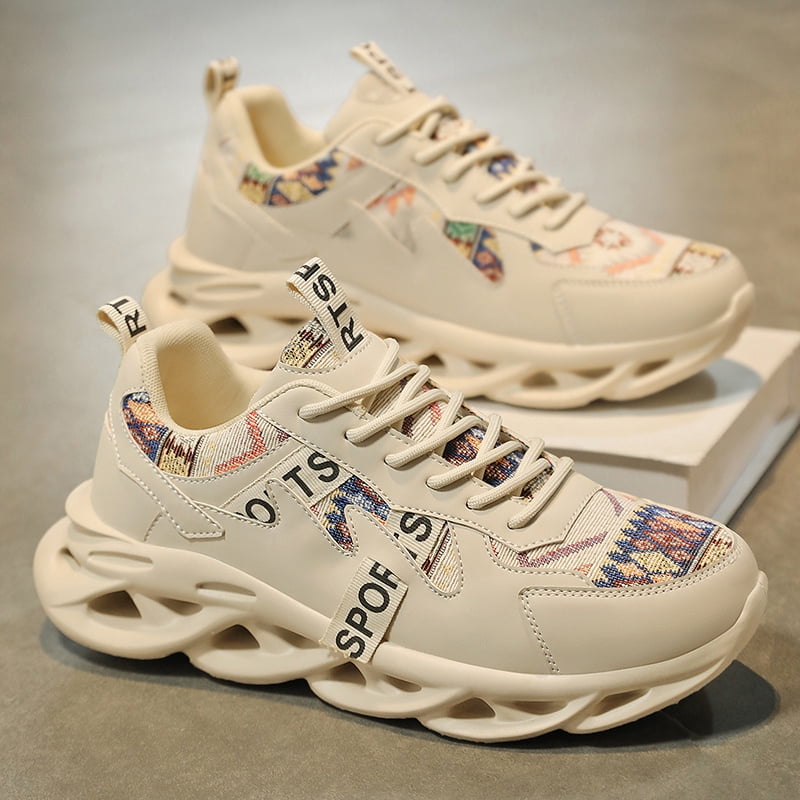 Korean style trendy thick soled shoes, fashionable and versatile, outdoor hiking shoes, travel shoes.