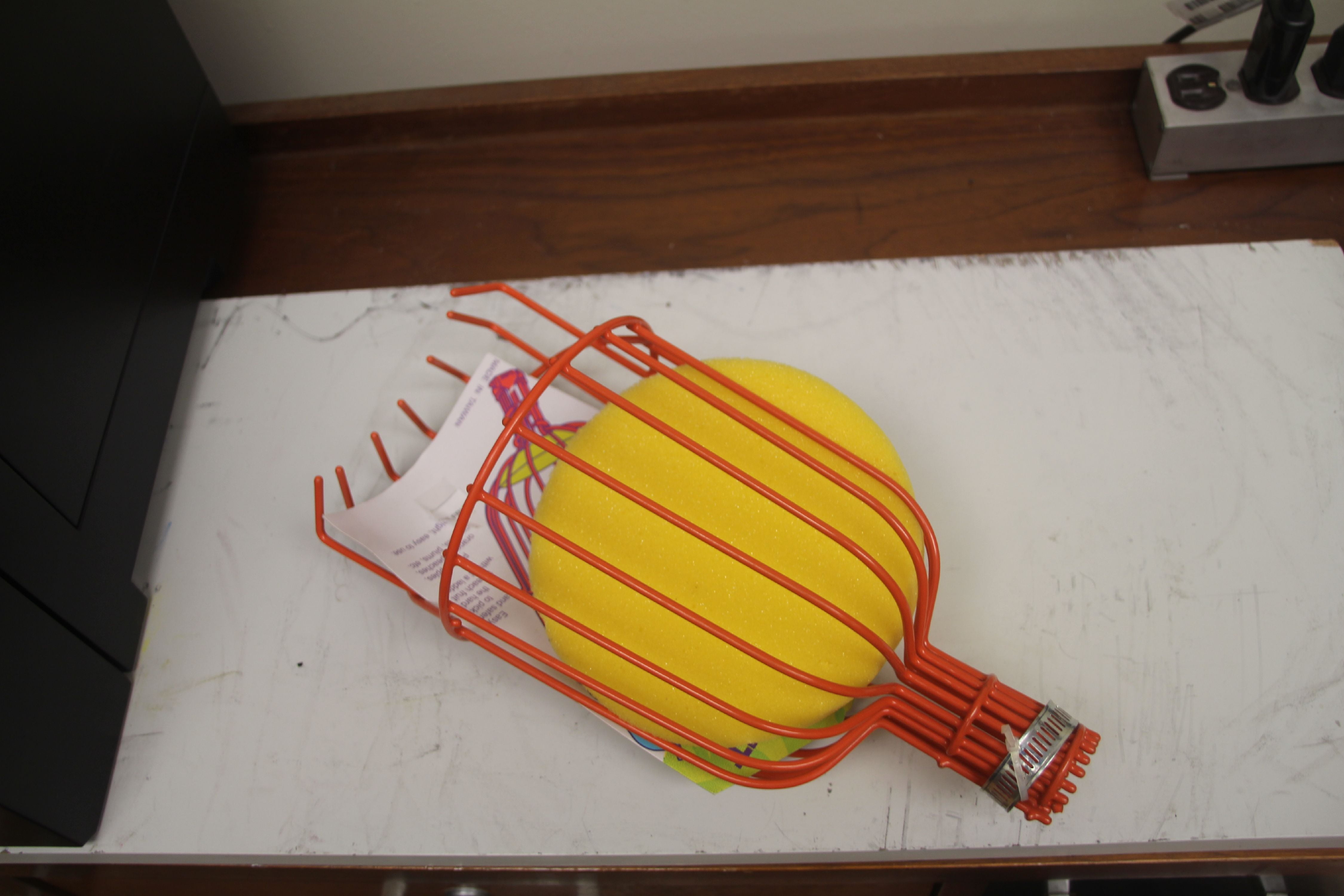 Kotake Shokai Fruit Harvester Basket with Cushion to Prevent Bruising Picking Tools Wire