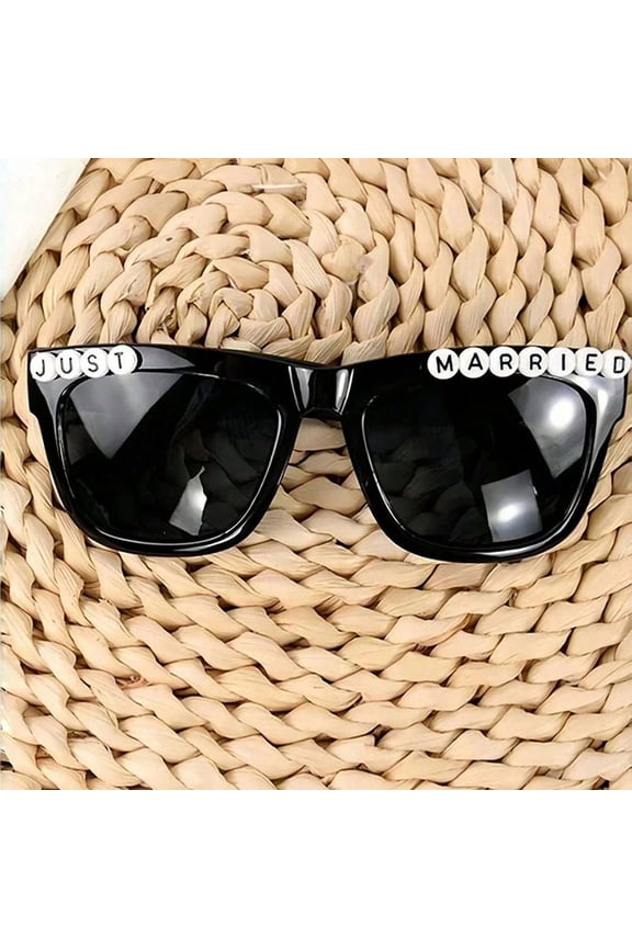 Krdevn 'Just Married' Bride Groom Sunglasses, Rhinestone Eyewear Wedding Party Photo Booth Props for Couples