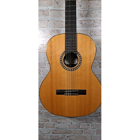 Kremona Romida Acoustic Guitar w/ Spruce Top, Rosewood Back/Sides, Ebony Fingerboard, & Case