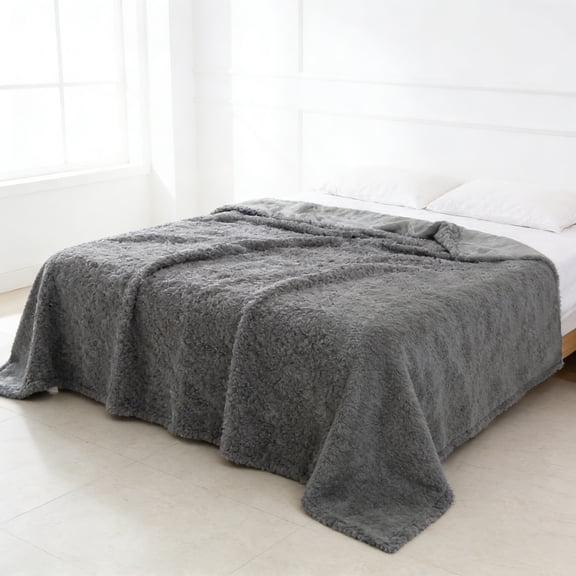 Kritter Planet Waterproof Bed Blanket, Soft and Washable Absorbent Blanket Pad, Leak-Proof Blanket Cover for Couch, Sofa, Bed