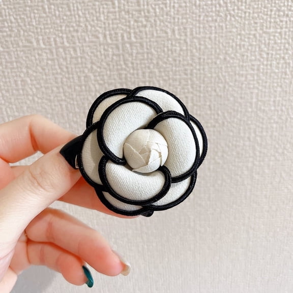 KuKuZhu New Fabric Camellia Flower Brooches for Women Korean Fashion Suit Sweater Corsage Lapel Pins Luxulry Jewelry Accessories