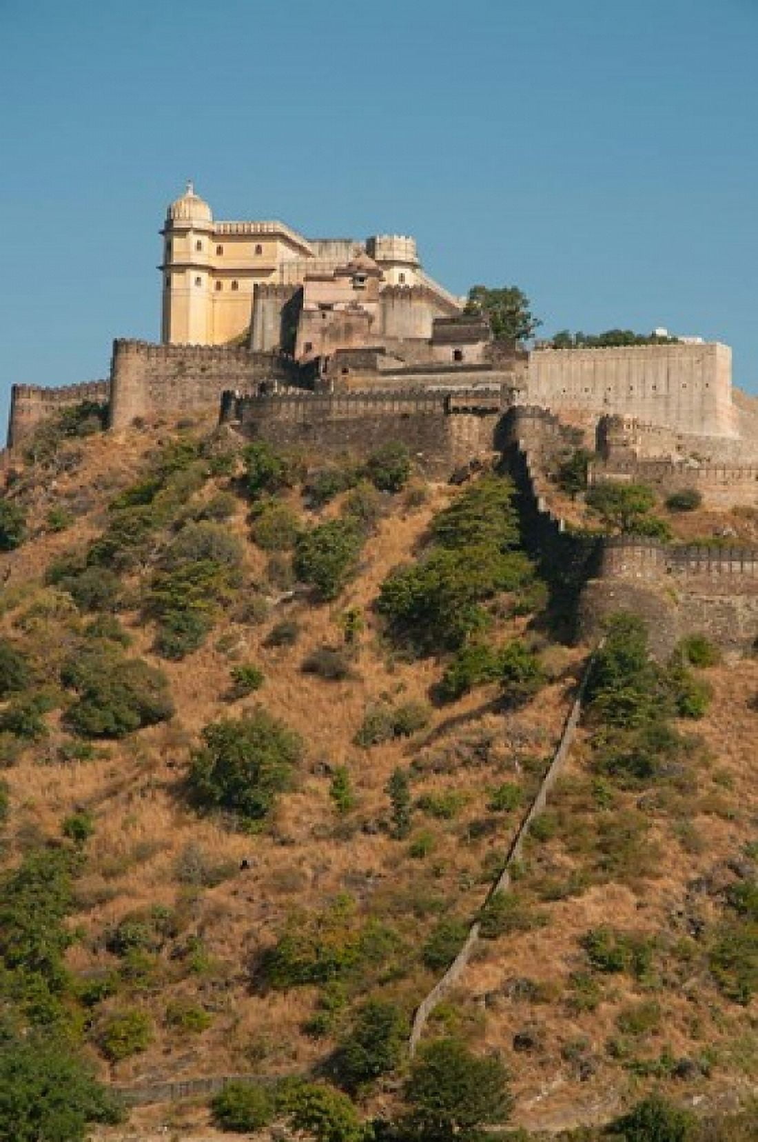 Kumbhalgar Fort Kumbhalgarh Rajasthan India Canvas Art - Inger Hogstrom DanitaDelimont (15 x 22)