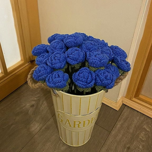 Kumdkd Knitted Roses Bouquet Handmade, 11 Rose Yarn Flowers Arrangement, 12" Simulation Floral Gift for Valentine's Day, Anniversary, Birthday, Home Decor, Allergy Free, Long Lasting