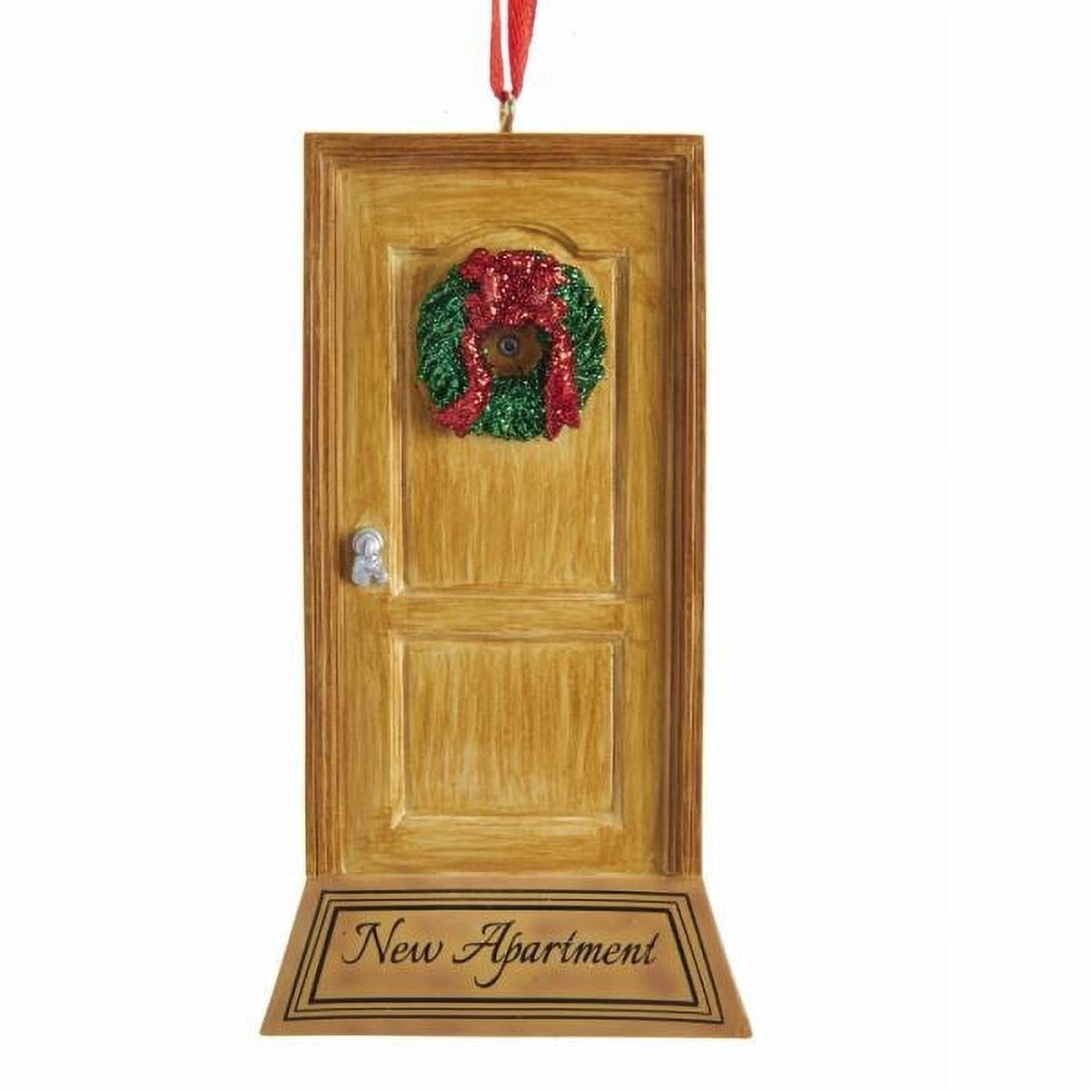Resin New Apartment Door Ornament with Green Wreath