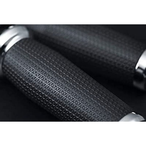 Kuryakyn Thresher Handlebar Grips For Throttle And Clutch: Kawasaki, Suzuki, Victory & Yamaha Motorcycles, Chrome, 1 Pair 5946