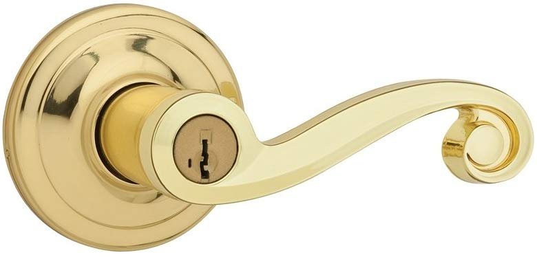Kwikset Lido Entry Lever featuring SmartKey in Polished Brass