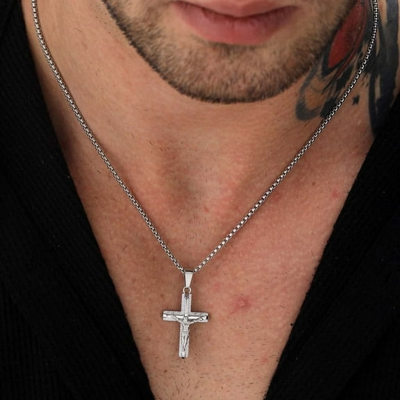 Kyazeo Cross Necklace for Men Trendy Cross Neckalce Stainless Steel 18K Gold Plated Pendant Suitable For Friends Gifts