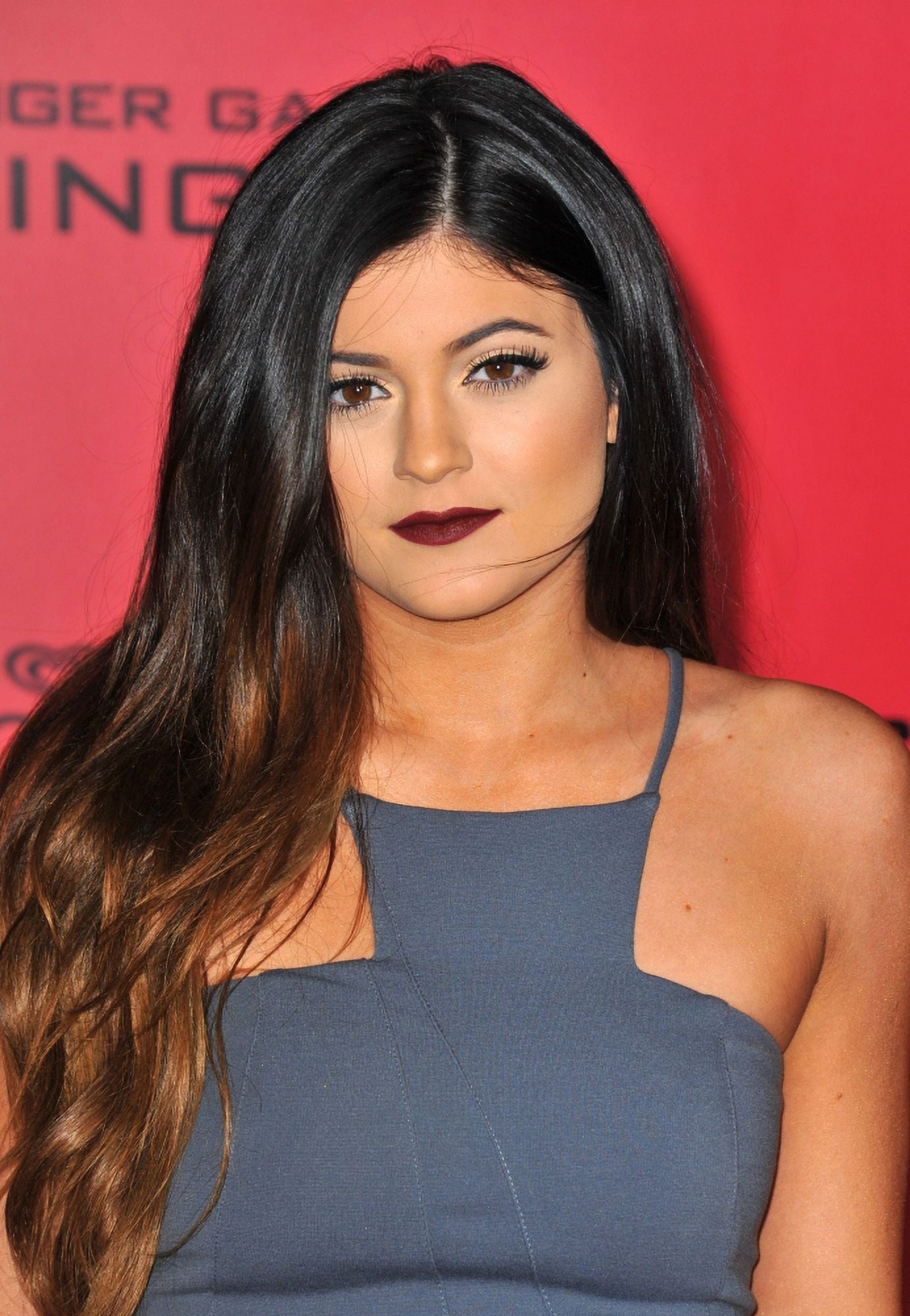 Kylie Jenner At Arrivals For The Hunger Games Catching Fire Premiere Canvas Art - (16 x 20)