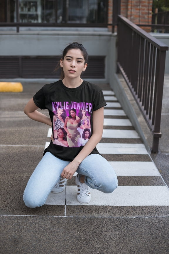 Kylie Jenner shirt, Kylie Jenner Vintage print T-Shirt, Kylie Jenner Unisex Clothing, Kylie Jenner T-shirt