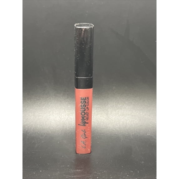 L.A. Girl Lip Mousse Velvet Lip Color Bae cation GLC785
