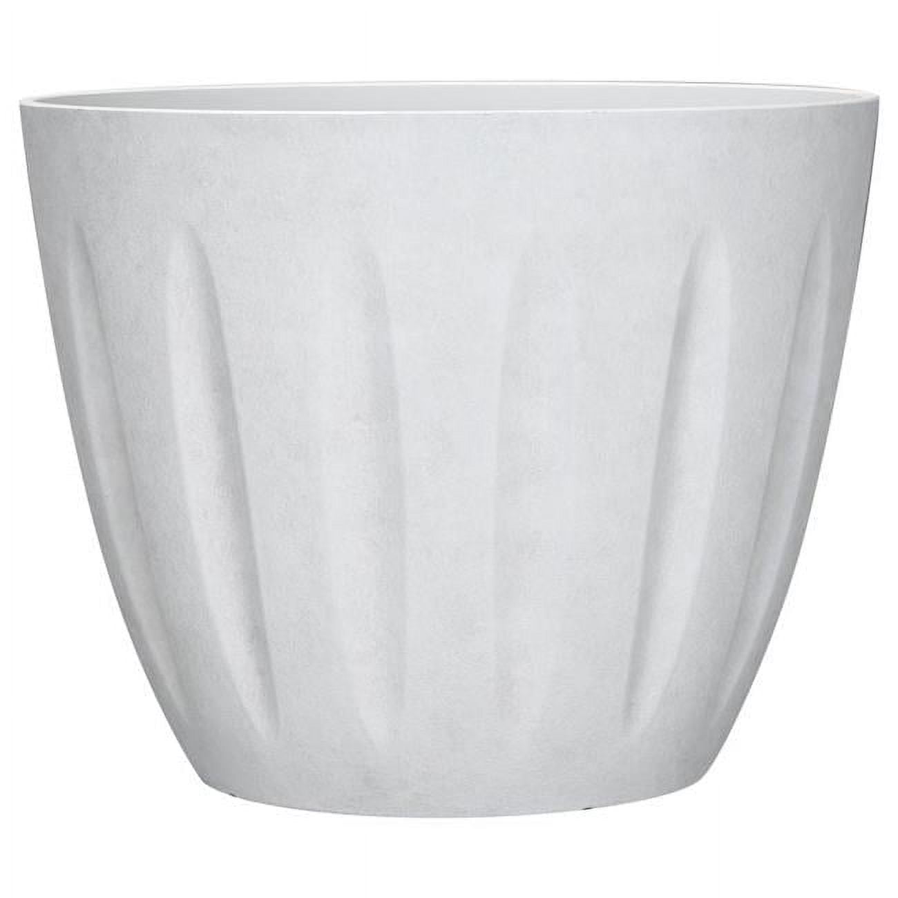 White 16-inch Round Polyresin Spritzer Planter