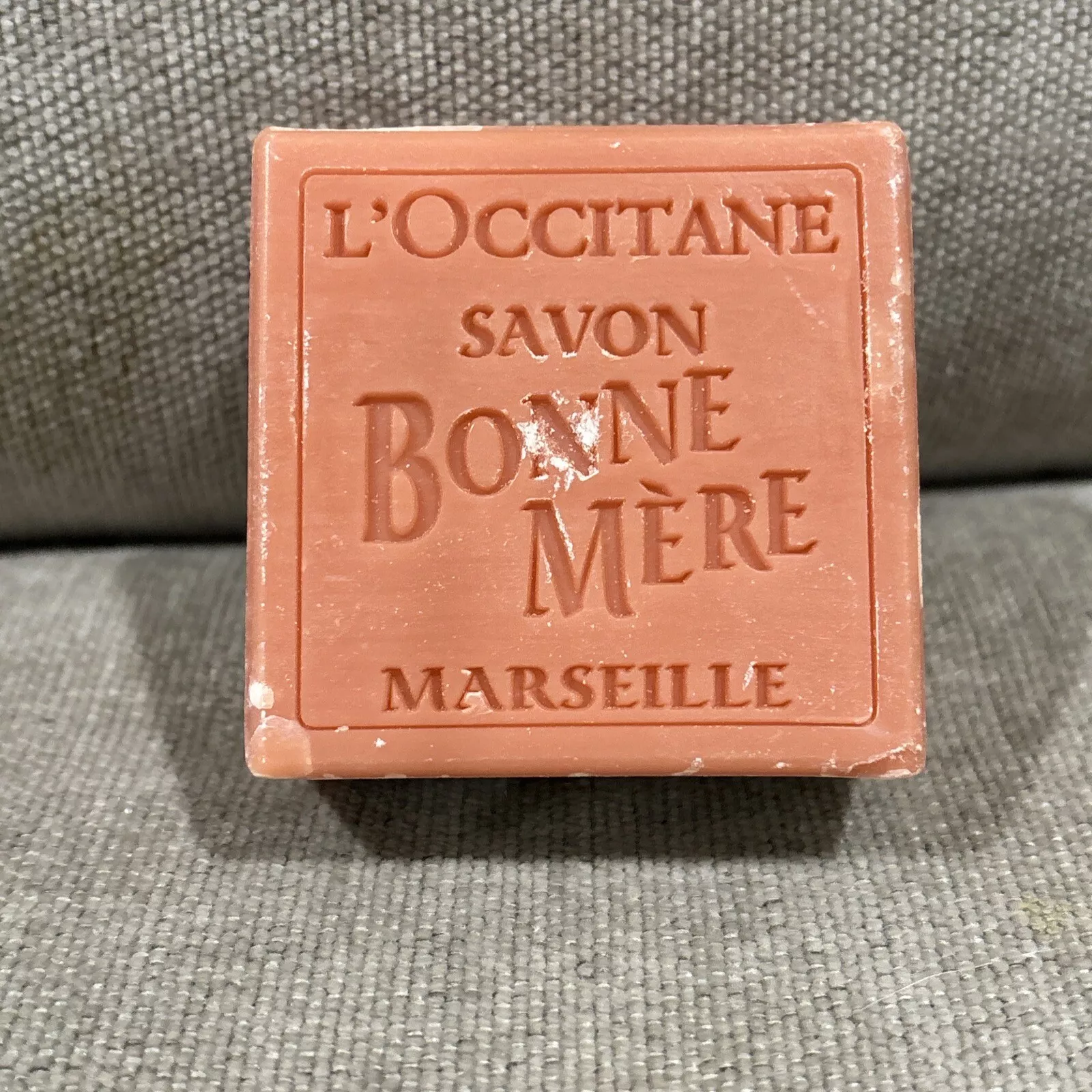L'Occitane Bonne Mere Rhubarb & Basil 72% Essential Oils Vegetable Soap 3.5 Oz