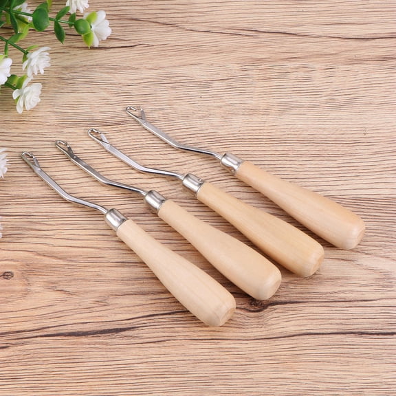 LABRIMP 4Pcs Crochet Tool Set For Women In Multi Colors With Wooden And Metal Materials