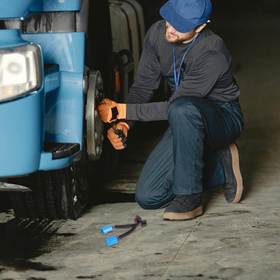 LABSERRON 2Pcs Headlight Clip Adapter Plastic Metal for Car Headlights with Enhanced Illumination