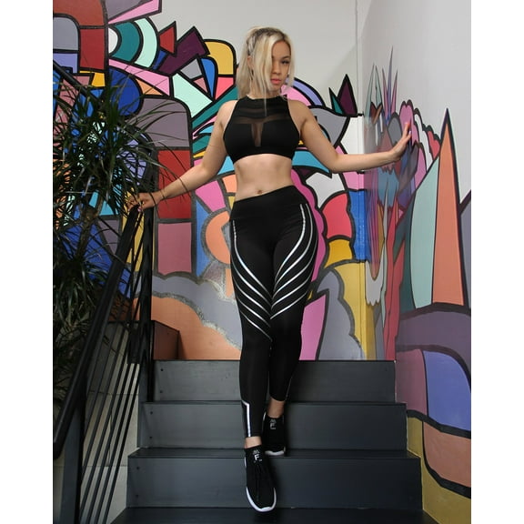 LAGUNA SET - LEGGINGS & SPORTS BRA - BLACK ( Small)