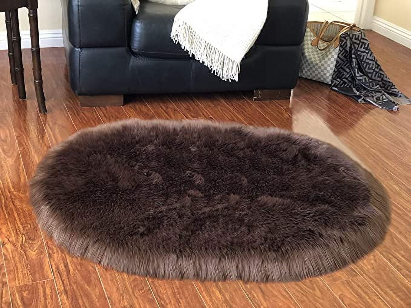 LAMBZY Faux Sheepskin Hypoallergenic Oval Silky Shag Rug, Luxury Shaggy