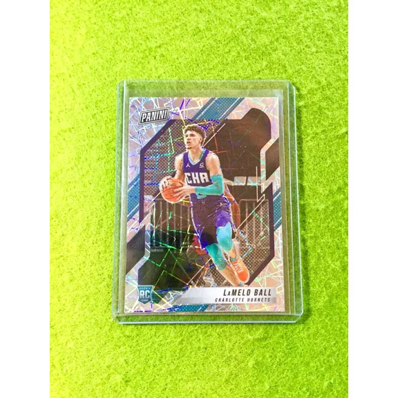 LAMELO BALL LAZER PRIZM SILVER ROOKIE CARD 2022 National LaMelo Ball 2021 VIP SP