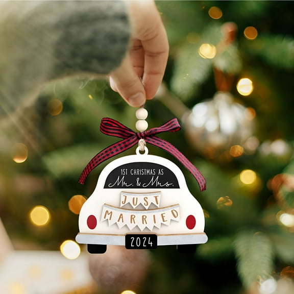 LAMIRO Wedding Gifts For Couples Gifts For Bride And Groom Wedding Presents Bridal Shower Gifts Anniversary Gifts for Living Room Bedroom