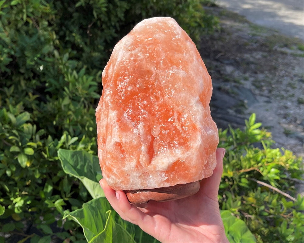 Large salt rock deals lamp