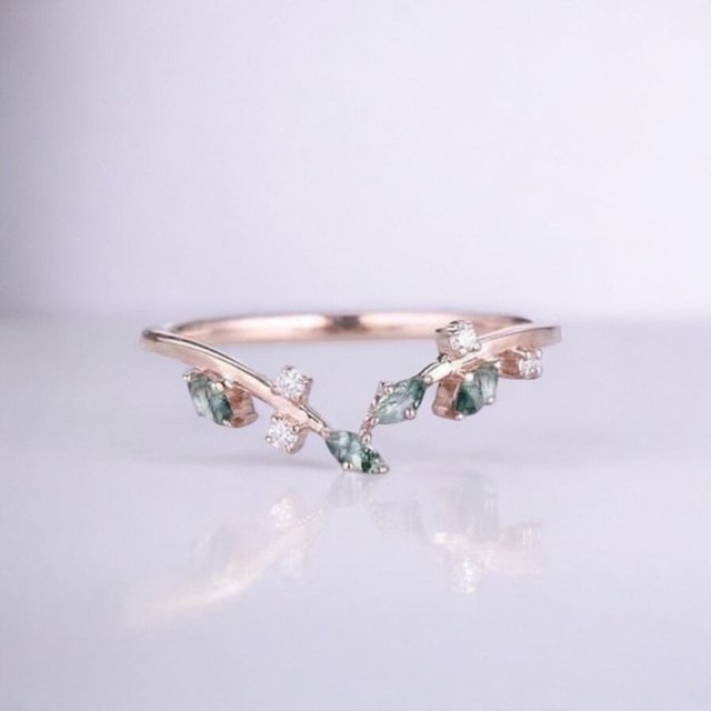 LATELIERDBIJOUX 6MM Round Alexandrite Promise Ring / 1.5 Ct Color