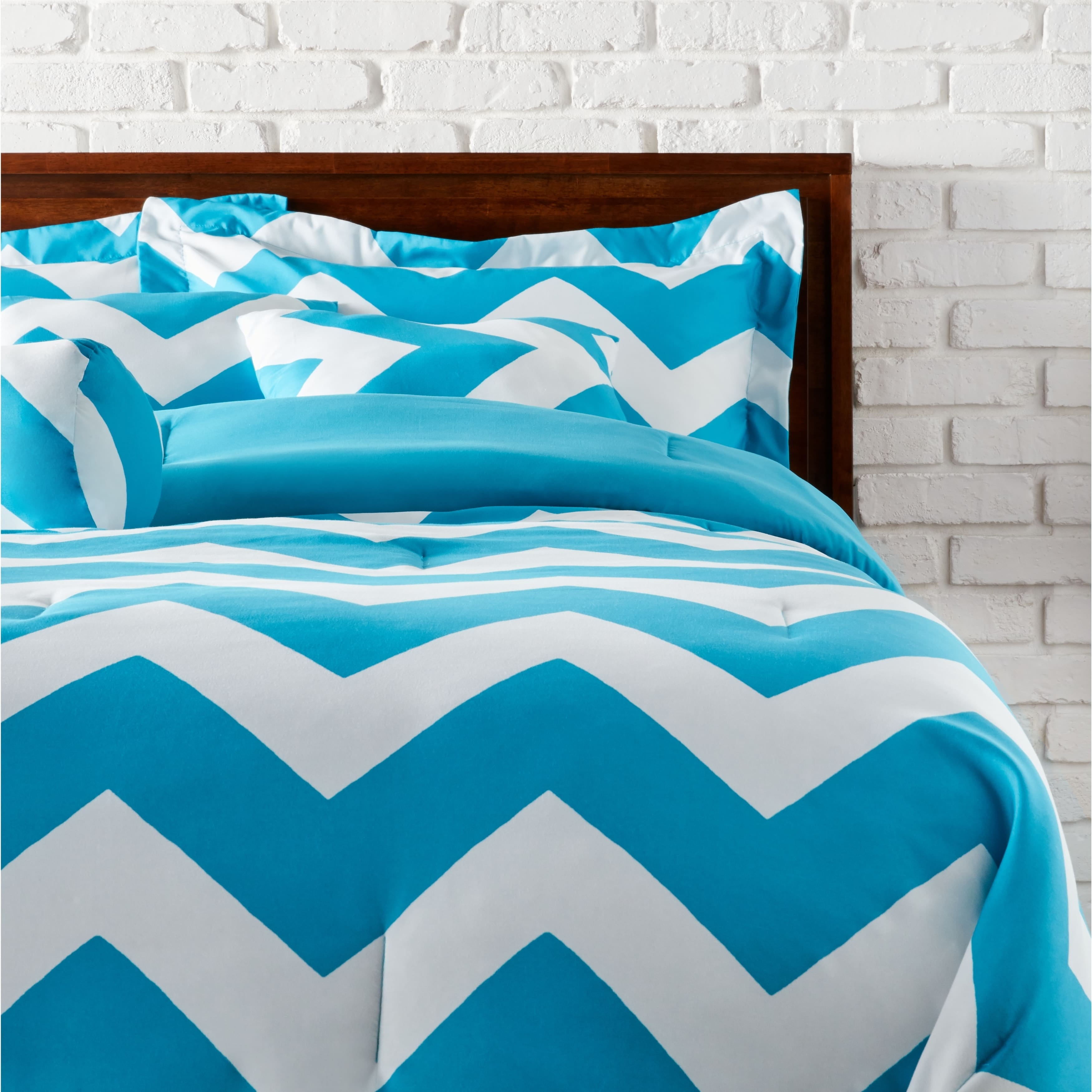 Queen Blue and White Microfiber Chevron Comforter Set