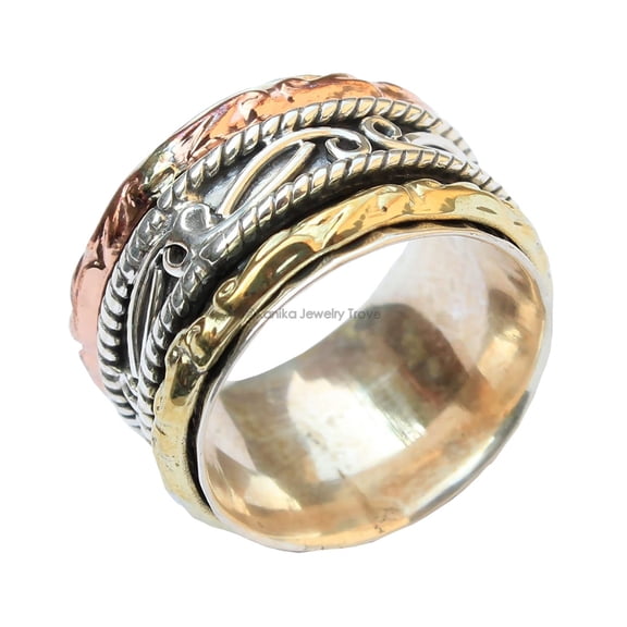 2 Rings Layout LD DESIGNS Flower Spinner Ring, Boho Silver Ring With Engraved Floral ...