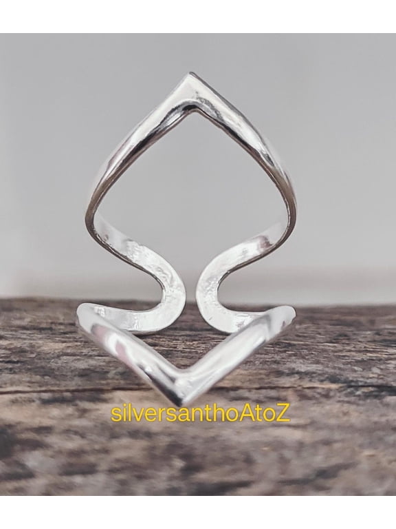 Hammered Chevron Silver Ring, Handmade Minimalist Open Band, Textured V Shape Statement Jewelry For Women Everyday Wear