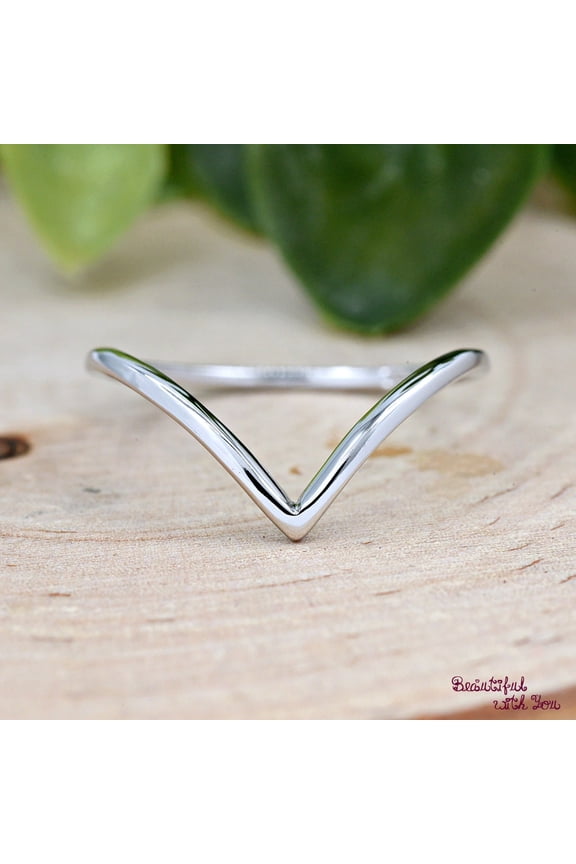 Minimalist Simple Plain V Shape Chevron Wishbone Silver Thumb Ring. Womens V Thumb Ring. Solid 925 Sterling Silver Wishbone Midi Ring