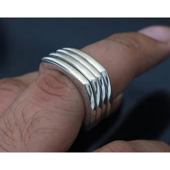 Minimalist Stackable Rings LD DESIGNS Silver Plated Ring Set, 4-Piece Minimalist Square Stackable ...