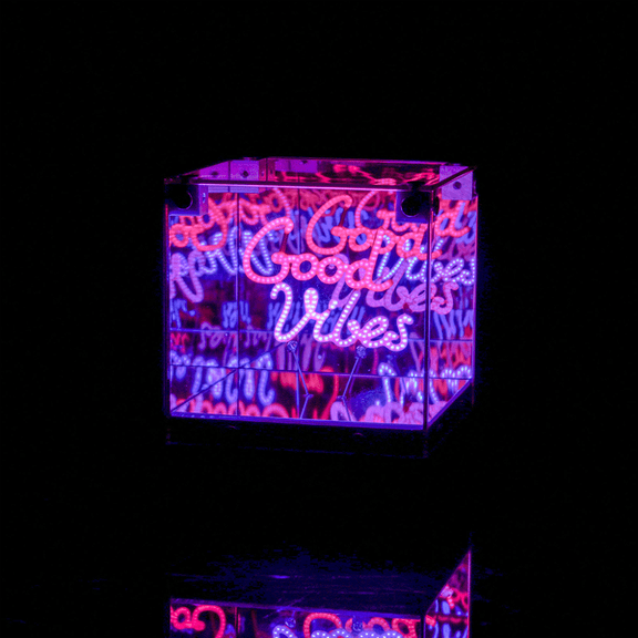 LED 3D Mirror Cube-Good Vibes (MCUBEGV)