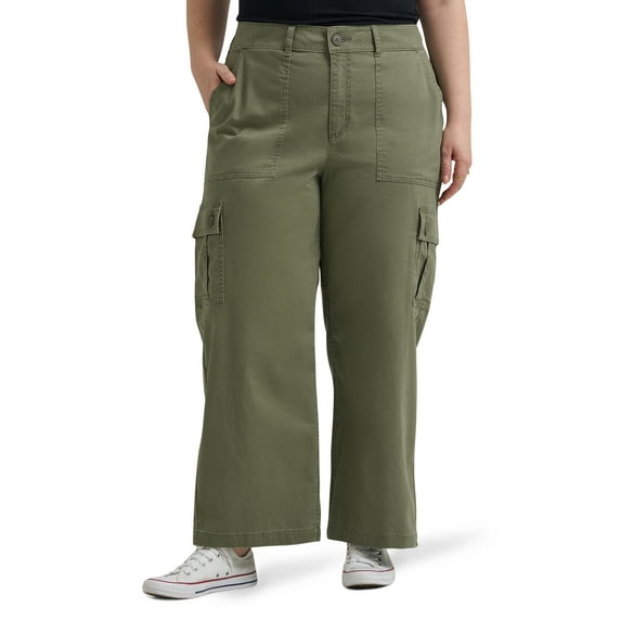 Lee® Women's Plus Heritage Loose Fit Straight Leg Cargo Pant