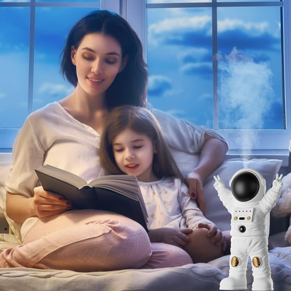 LEFTHIGH Home Oil Diffuser - Ultrasonics Diffusers for Oil, Cool Mist Aromatherapy Diffuser Humidifier for Fragrances Oil, Astronaut Aromatherapy Christmas Decorations