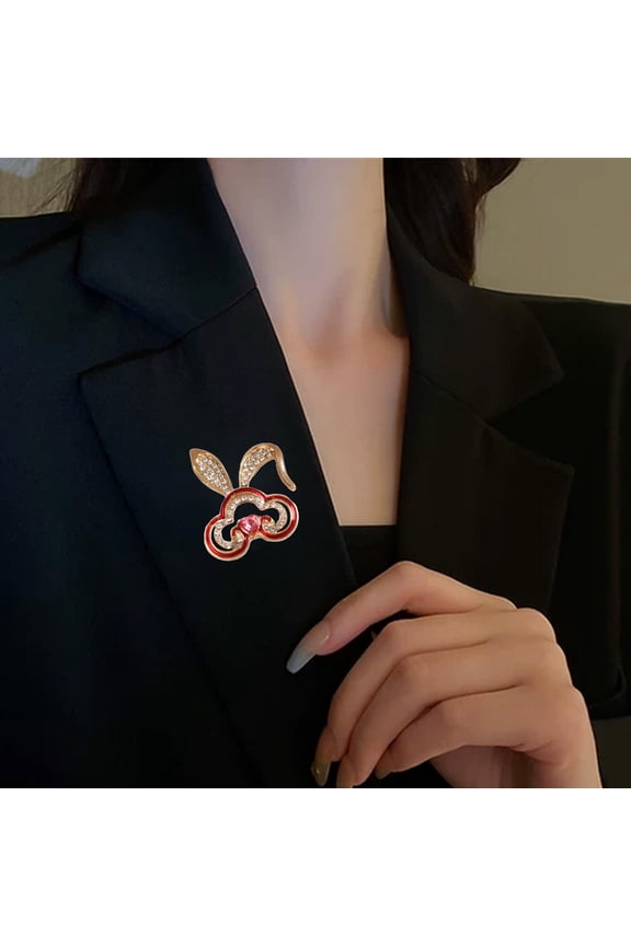 Home Rabbit Shaped Brooch Alloy Clothing Chest Flower Accessory Easter Bunny Brooch Commemorative Gift Badge 1.54x1.02in Home Accessories