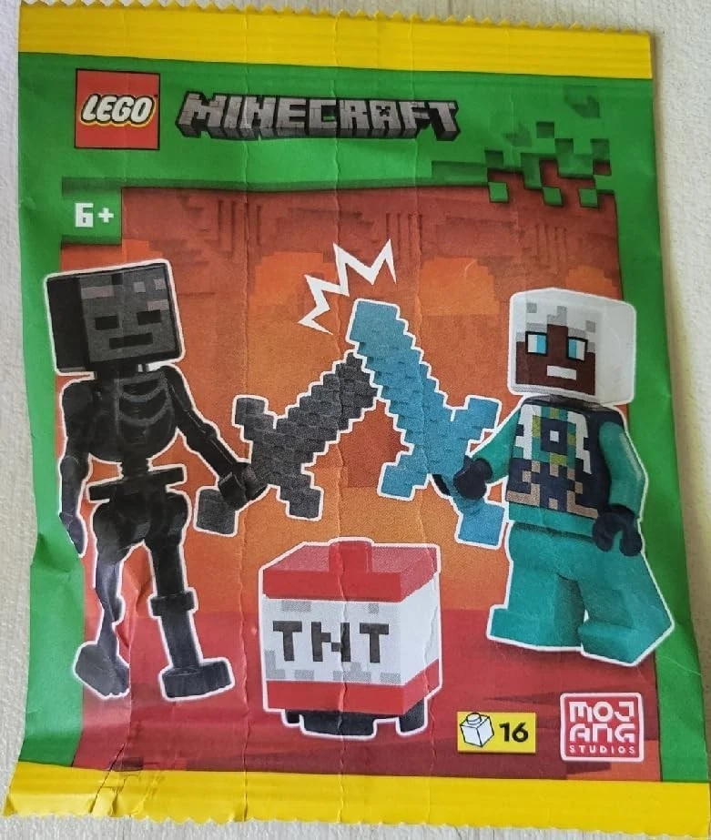 LEGO Minecraft Wither Skeleton Minifigure with Ender Explorer and TNT