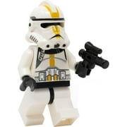 LEGO Star Wars Yellow Ep 3 Clone Trooper Minifigure Phase 2 with Blaster