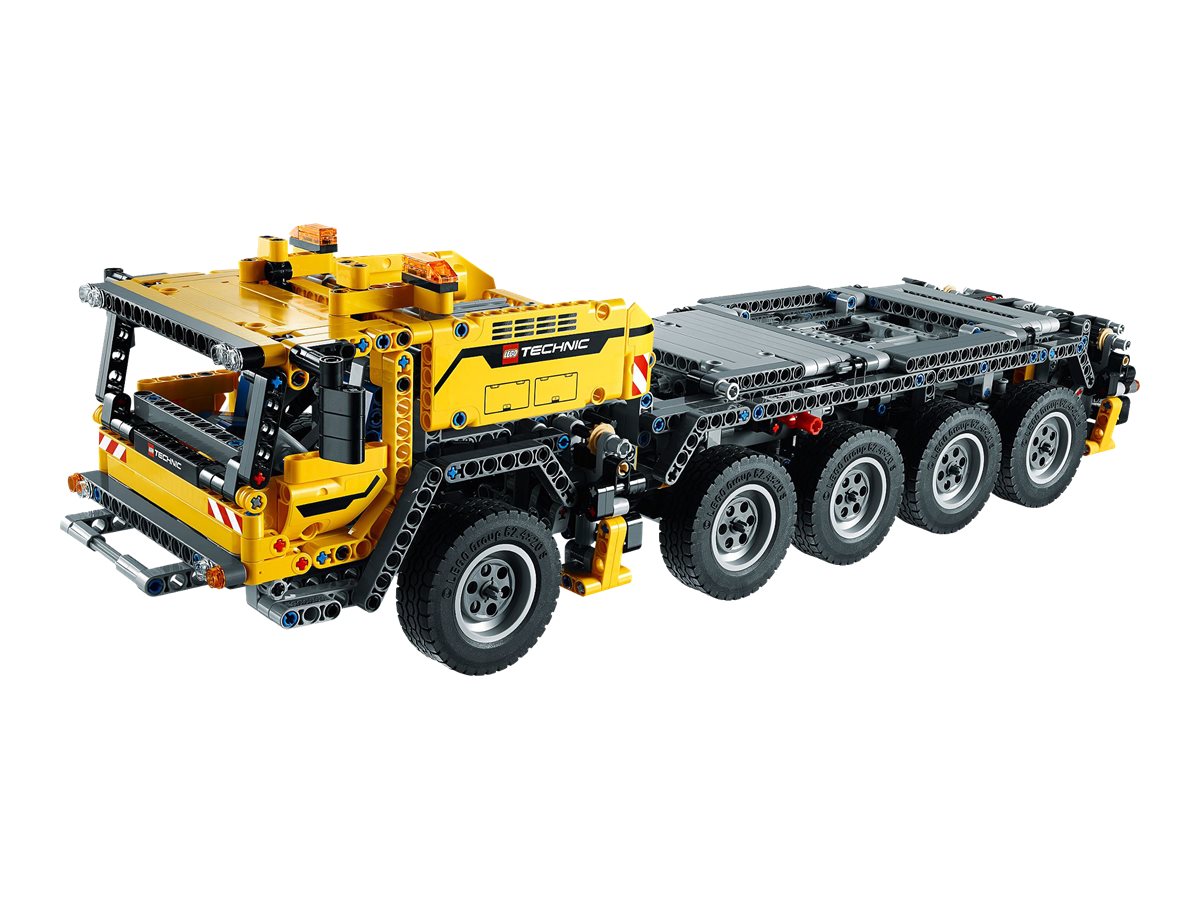 LEGO Technic 42009 - Mobile Crane MK II - image 1 of 7