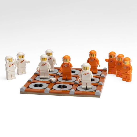 LEGO Tic-Tac-Toe Game Buildable Travel Board Game with LEGO Minifigure Heads & Bricks, Family Strategy Game, Collectible Gift for Kids & Adults 6533583