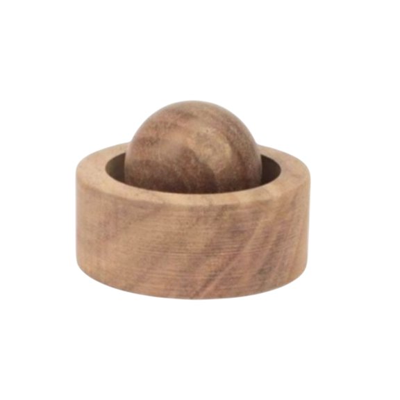 LEHOZIHEQ Car Essential Oil Diffuser, Walnut Round Fragrant Wood Ornament, Adding Natural Fragrance To Vehicles And Home Decor