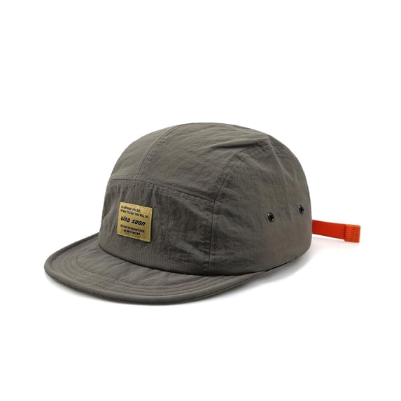 LEKODE Men Retro 5‑Panel Camp Hat, Lightweight Quick‑Dry Nylon Flat Brim Cap with Woven Patch, Adjustable Webbing Strap for Camping Hiking Travel Daily Wear Gray One Size