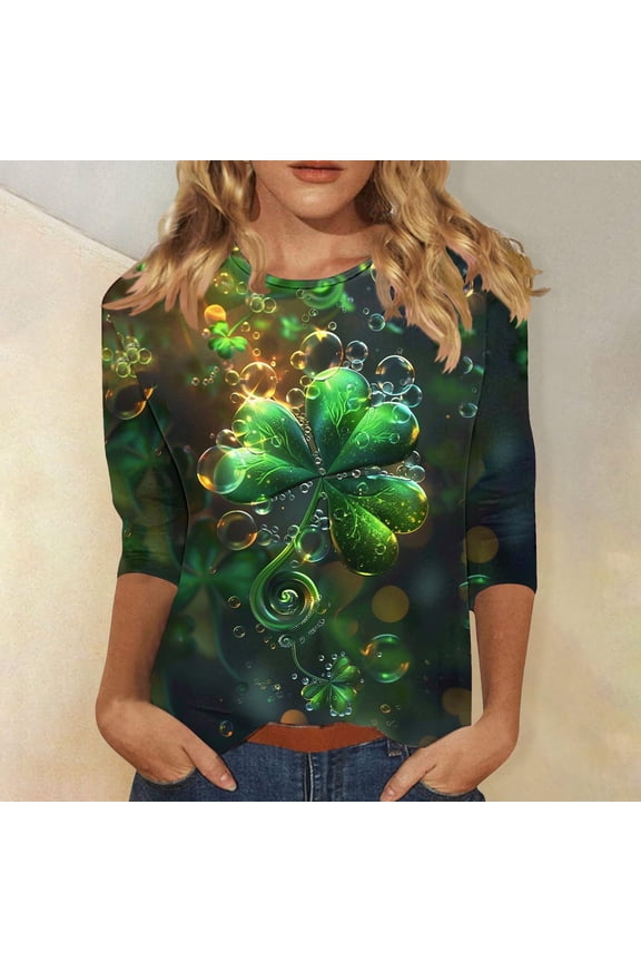 Cute Tops for Women Gradient Blue Green Graphic Tees 3/4 Sleeve Casual Shirts Dreamy Soft Focus Floating Clover Pattern Tees