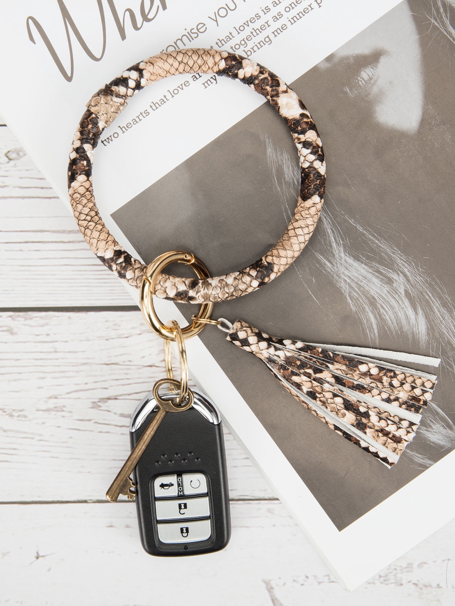 LELINTA Tassel Ring Circle Key Ring Keychain-Wristlet Leather Bracelet ...