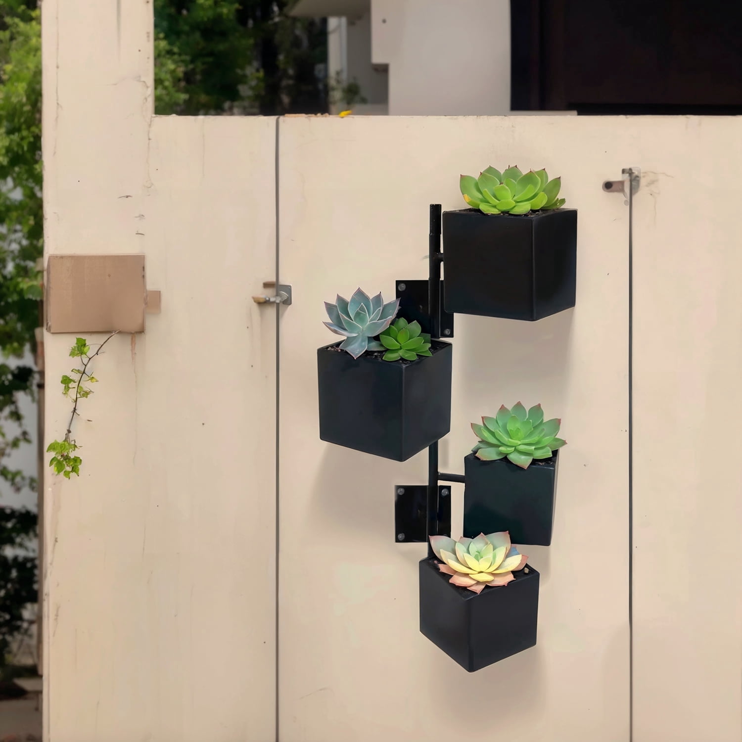 LENLN 19.9'' Black Metal Wall-Mounted Square Planter Set of 4, Wall Planters & Vases, Hanging Flower Vase, Rust-Resistant Indoor Outdoor Balcony Patio Decor