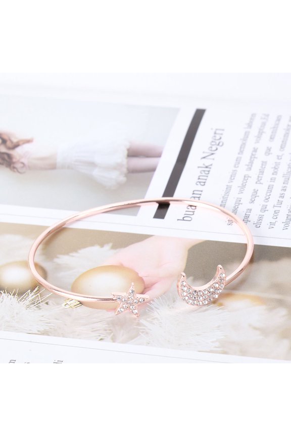 1Set Star Bracelet for Women Sparkly Alloy Adjustable Design in Rose Golden